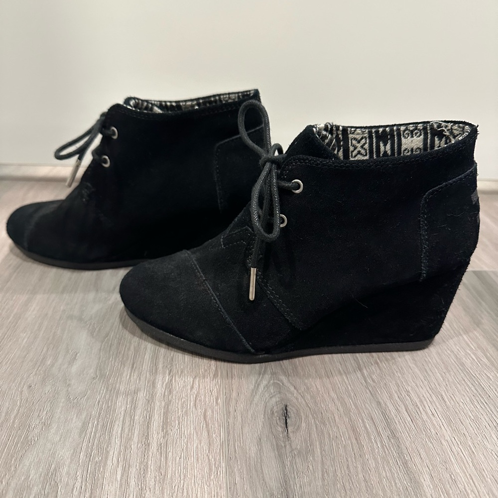 Tom's Women's Black Ankle Boots